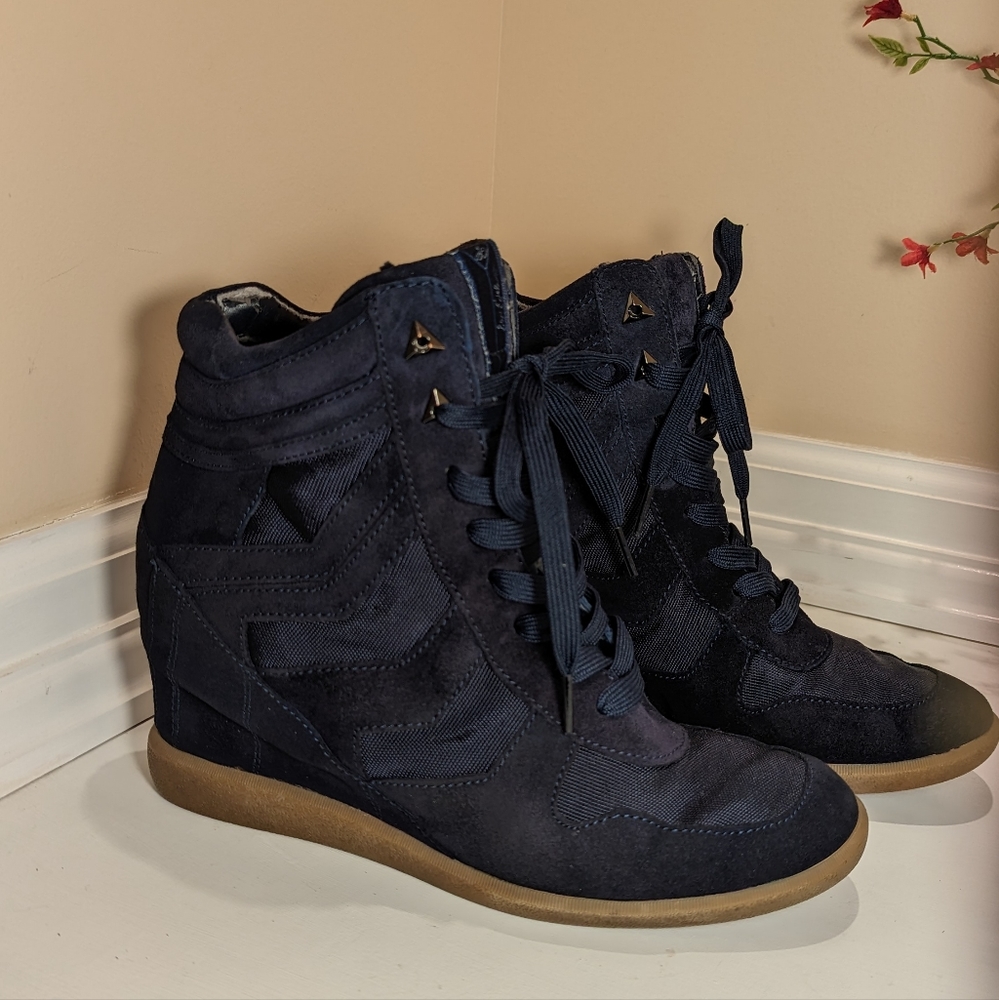 Sam Edelman hidden wedge blue suede sneaker high top booties